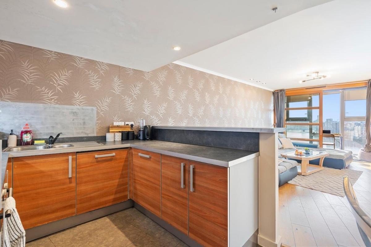 Elegant 1br Battersea Flat With Stunning River Views Appartamento Londra